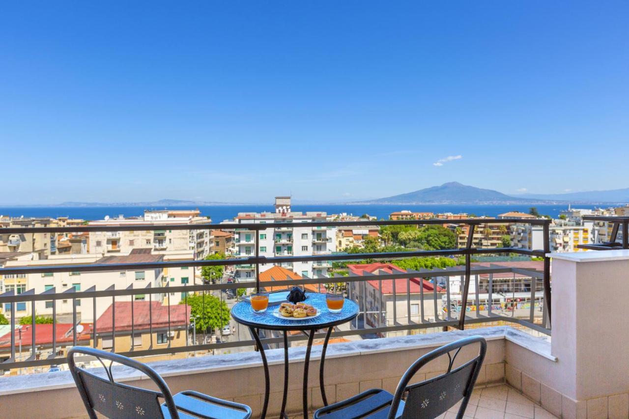 Amore Rentals - Appartamento Cielomare Sorrento Exteriér fotografie